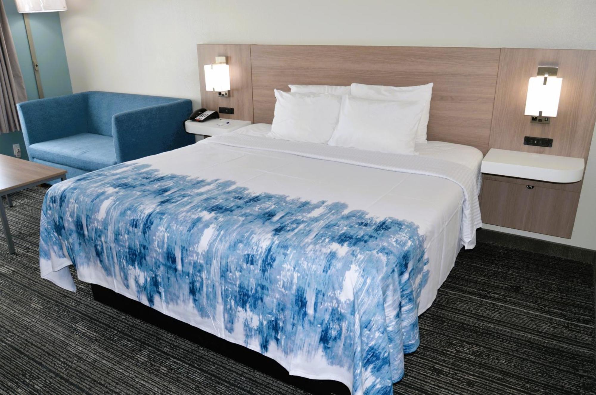 Americas Best Value Inn & Suites-Фолеи Екстериор снимка