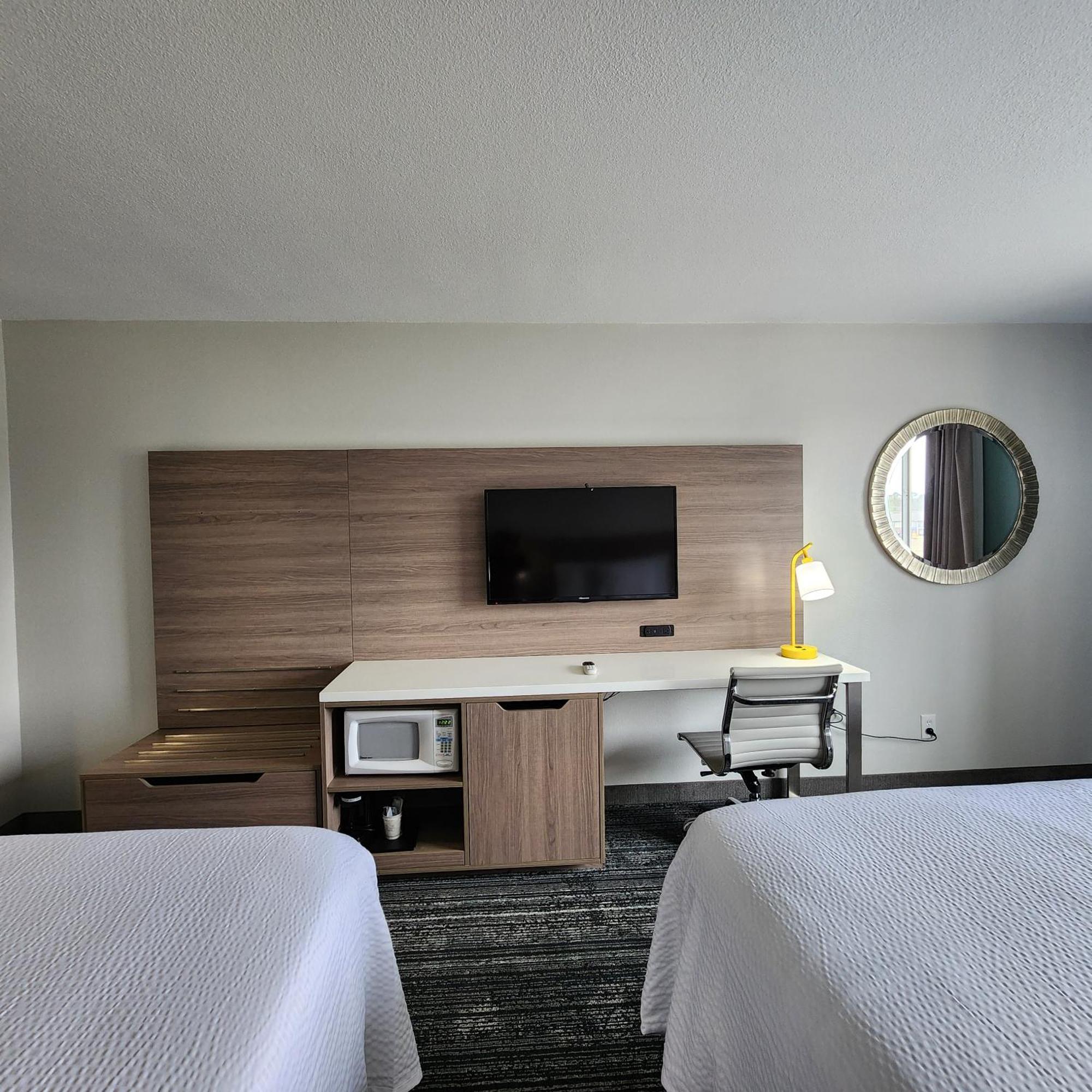 Americas Best Value Inn & Suites-Фолеи Екстериор снимка