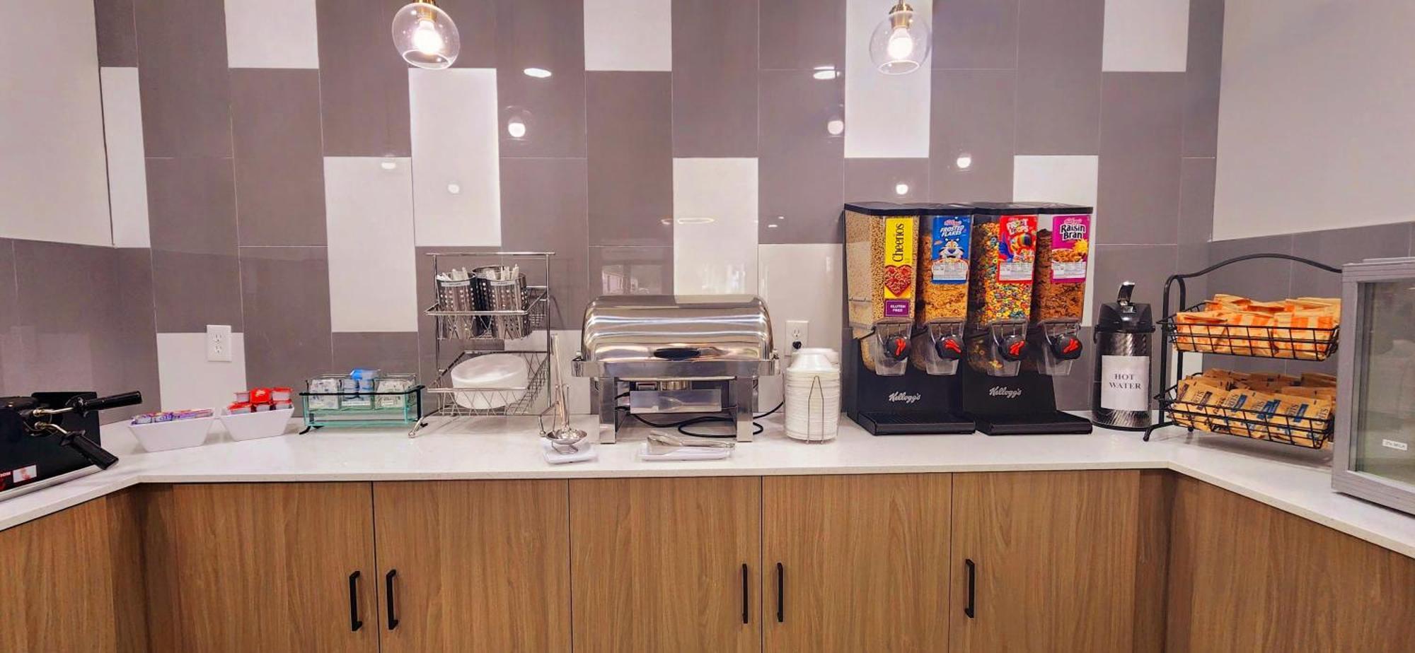 Americas Best Value Inn & Suites-Фолеи Екстериор снимка
