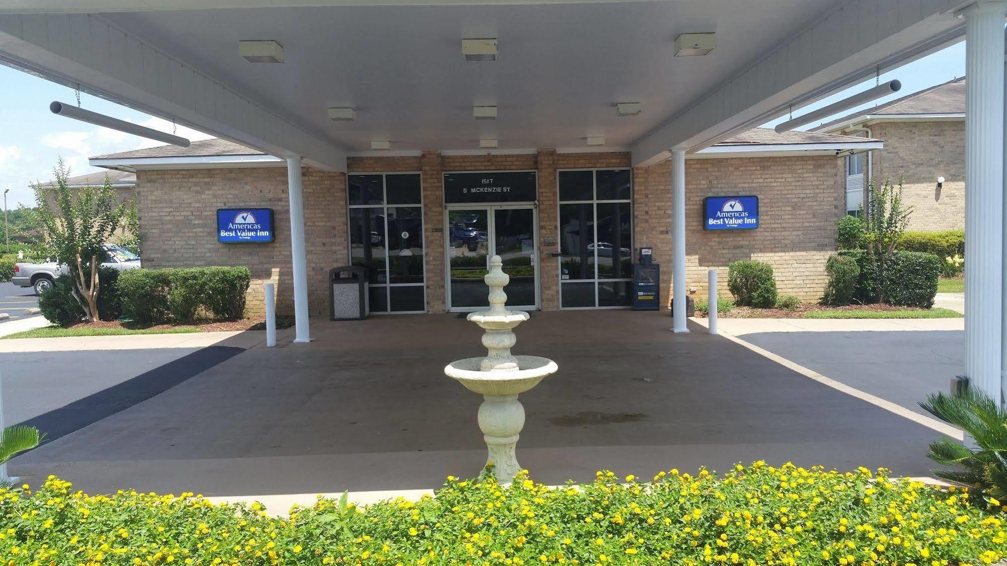 Americas Best Value Inn & Suites-Фолеи Екстериор снимка